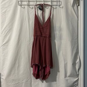 Designer: TOBI ~ Size: M ~ Color: Dusty Pink ~ Style: Romper